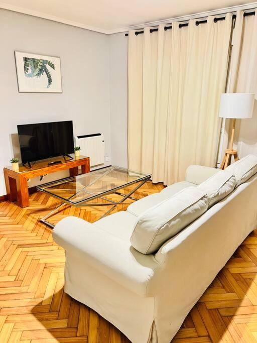 Apartamento En El Centro De Vigo 2 Habitaciones Eksteriør billede