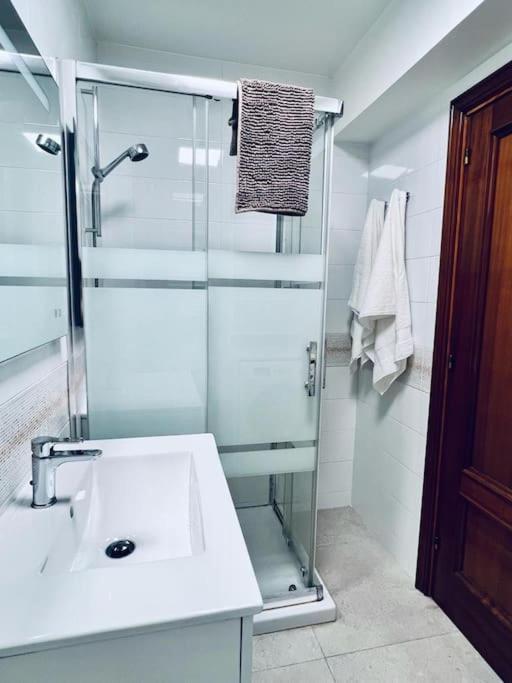 Apartamento En El Centro De Vigo 2 Habitaciones Eksteriør billede